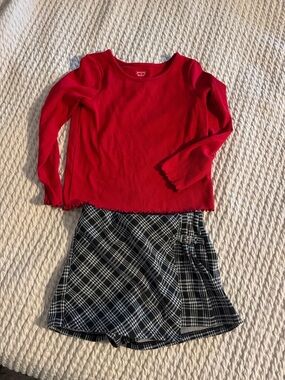 Kohl’s girls Red Long Sleeve Ribbed Top with Black Plaid Skort